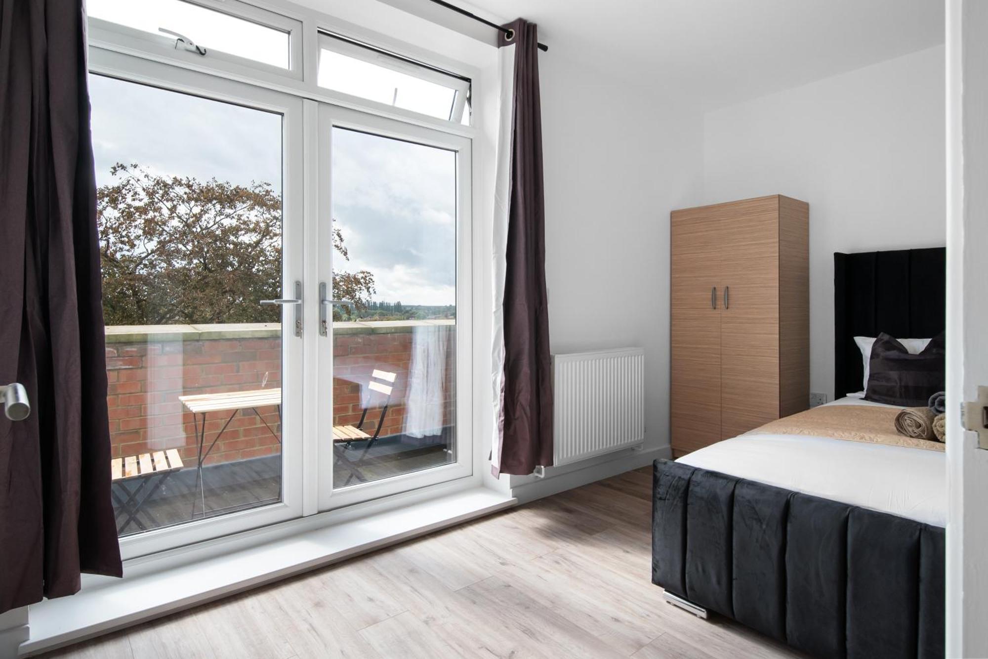 Livestay-Modern Apartments Building In Aylesbury Aylesbury  Buitenkant foto