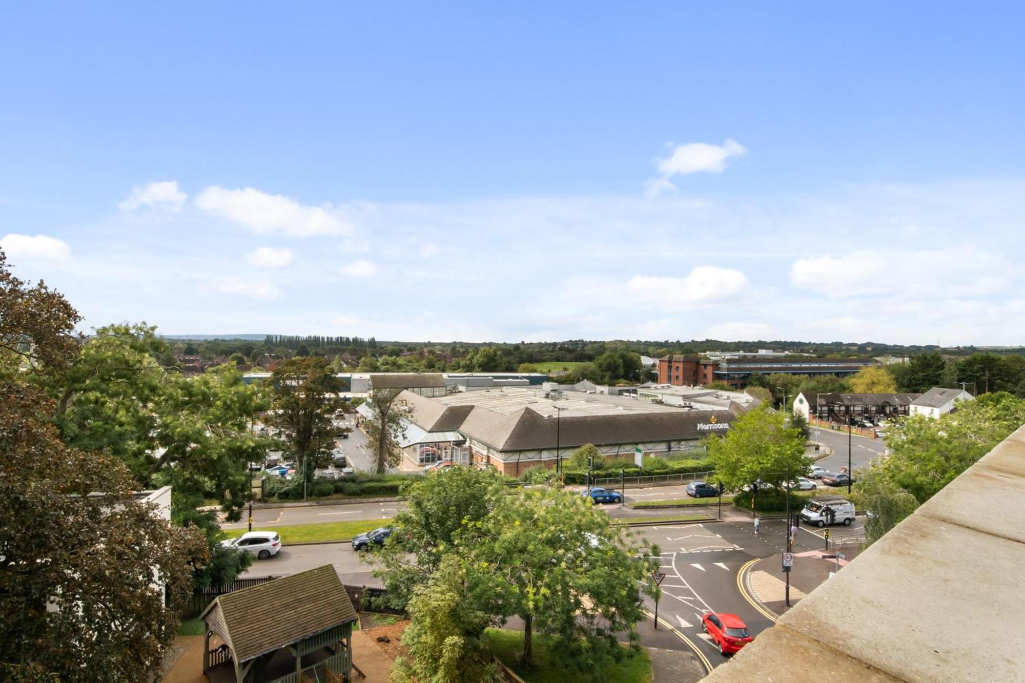 Livestay-Modern Apartments Building In Aylesbury Aylesbury  Buitenkant foto